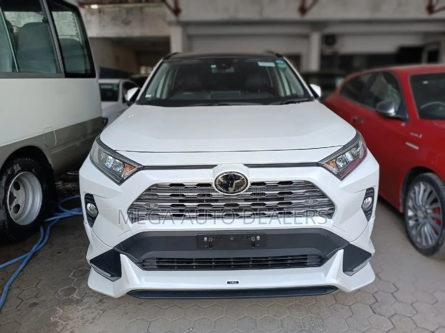 Toyota RAV4 2019 Off White
