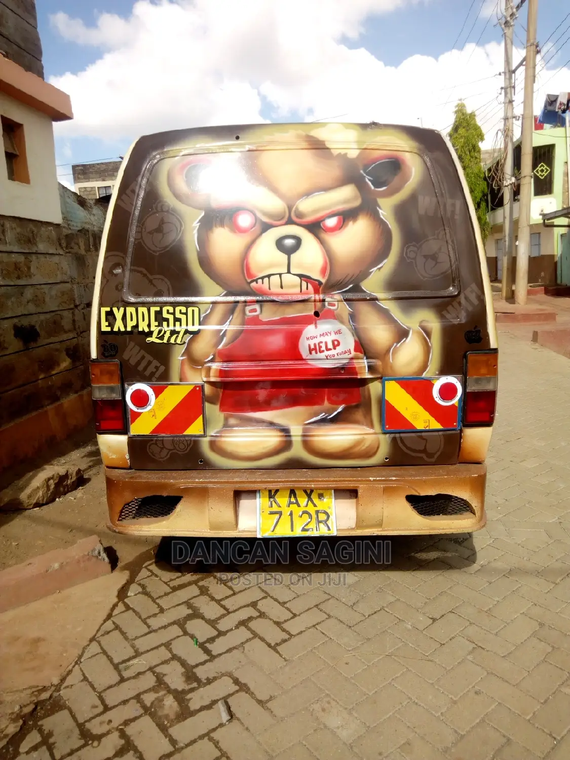 Nissan Caravan (Urvan) 2002 Beige