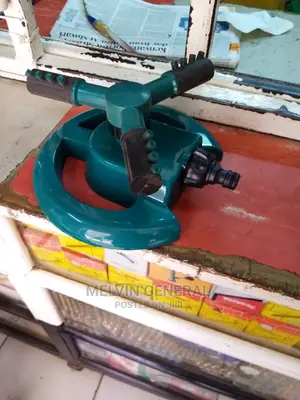 3 Arm Base Splinkler 1/2"