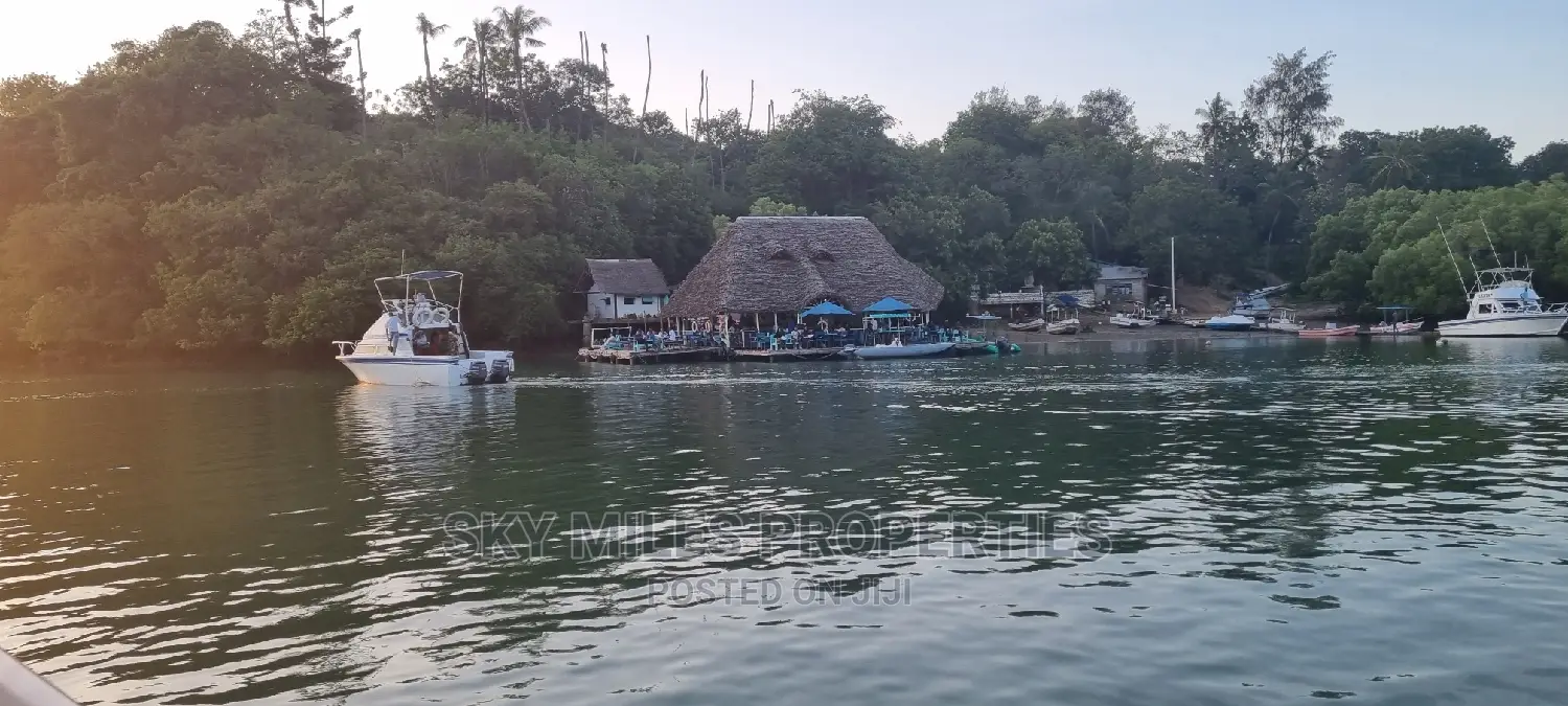Floating Restaurant on 1 Acre Land on Sale in Mtwapa