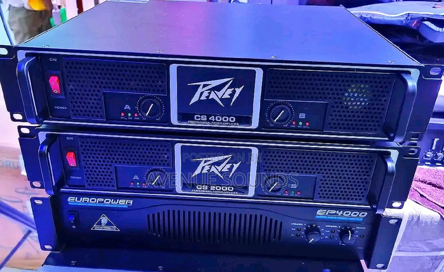 Cs2000 and Cs4000 Peavey Amplifiers