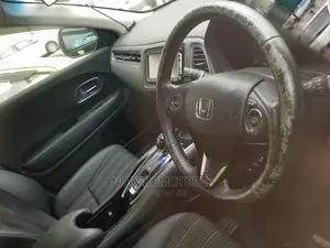 Honda Vezel 1.5 Hybrid 2WD 2015 Gray