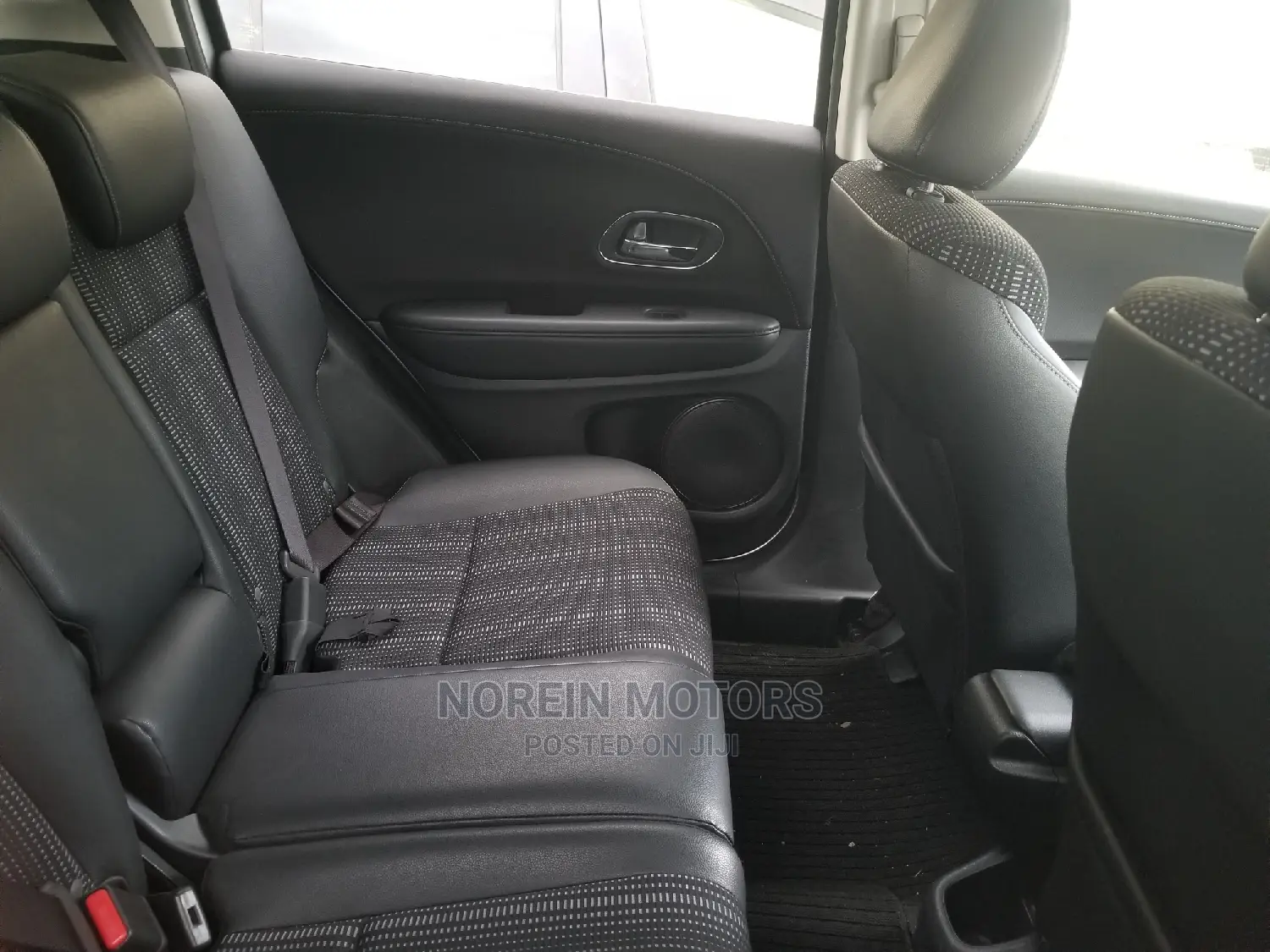 Honda Vezel 1.5 Hybrid 2WD 2015 Gray