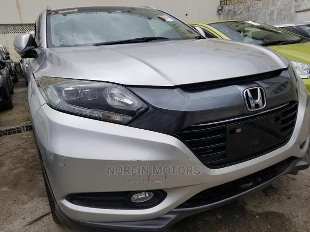 Honda Vezel 1.5 Hybrid 2WD 2015 Gray