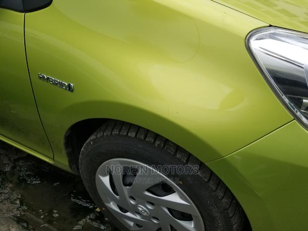 Toyota Aqua 2015 Yellow - thumbnail 10