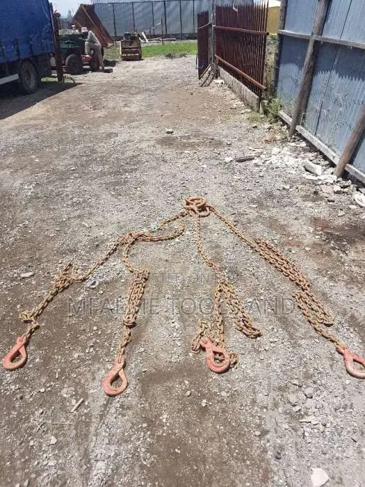 Lifting Chain Container 4-6 Ton 4 Legs Strong Has a Shortener Ex-Uk