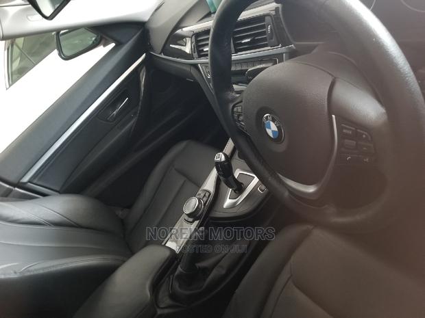 BMW 320i 2015 Red - thumbnail 5