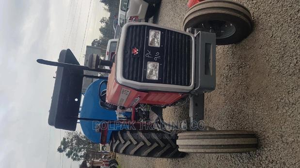 Massey()Ferguson - thumbnail 3