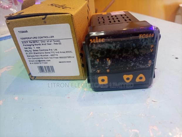 Temperature Controller TC 544