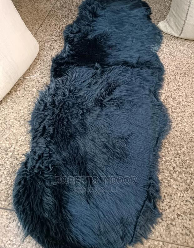 Black Faux Fur Mat
