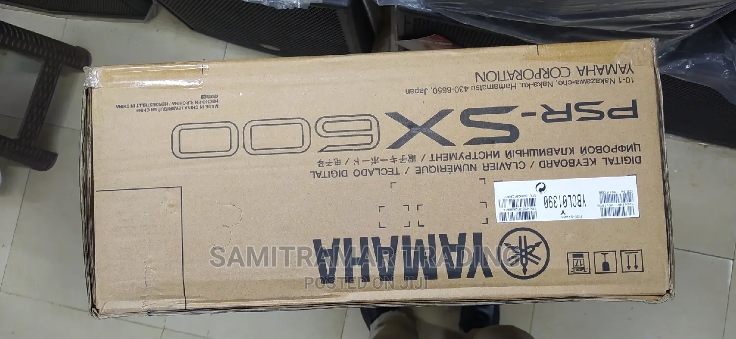 PSR-Sx600 Yamaha 61-Key Arranger Work Station Keyboard