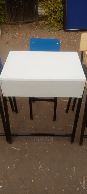 Laminated Maximum Locker Chairs for School