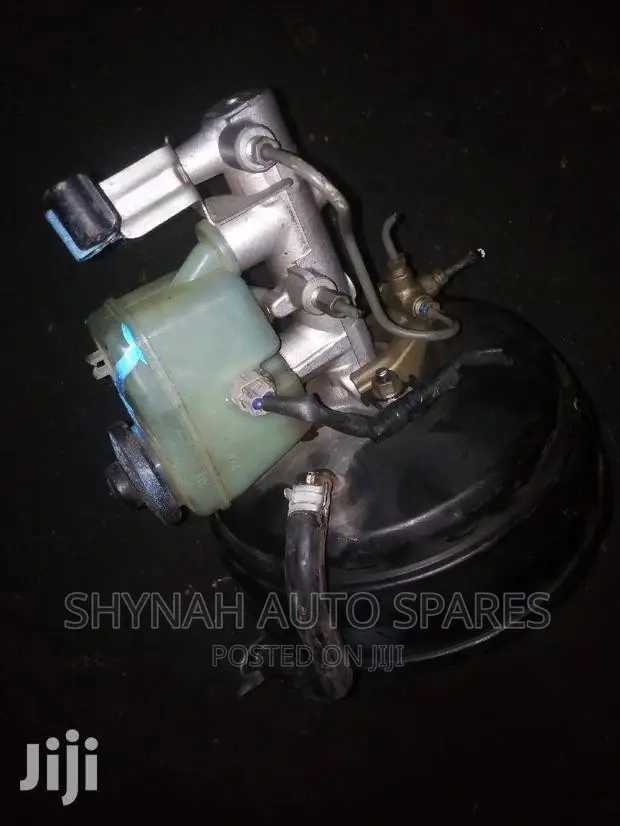 Brake Booster and Master Cylinder Prado 95