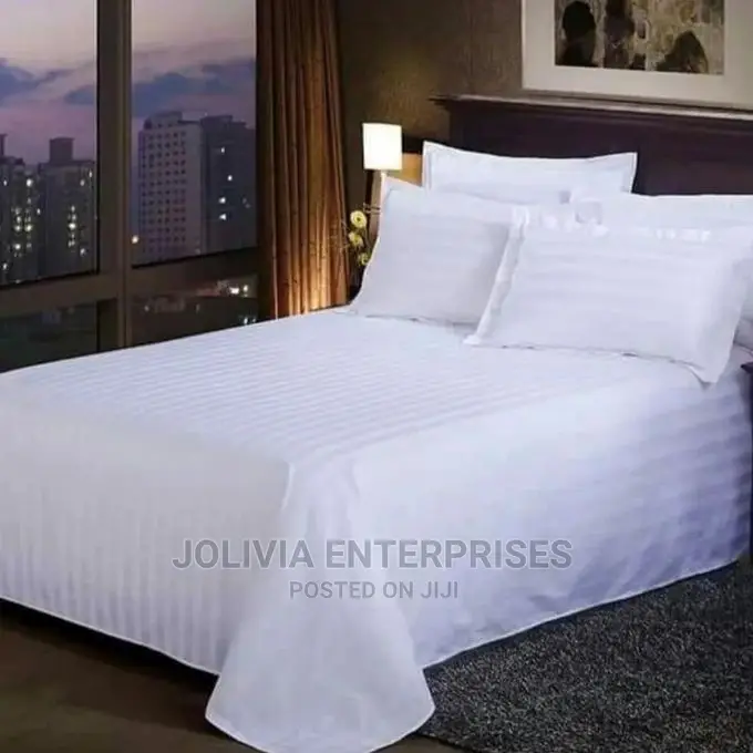 White Bedsheet Set