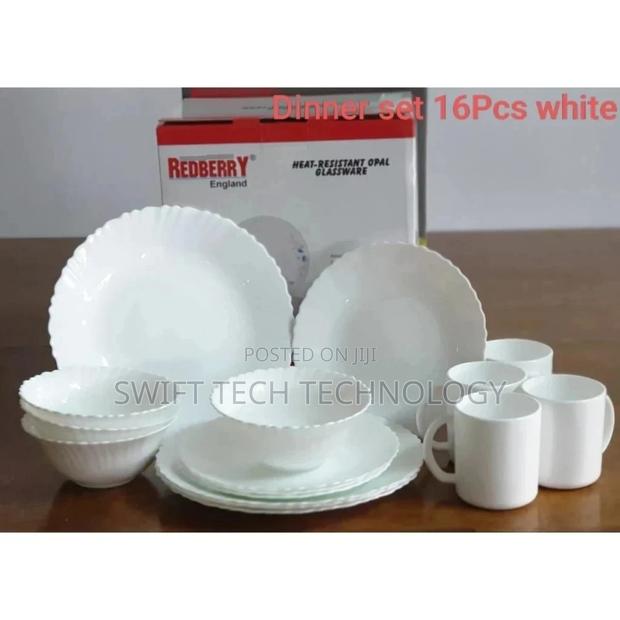 Brand New 16pc Dinner Set - main view