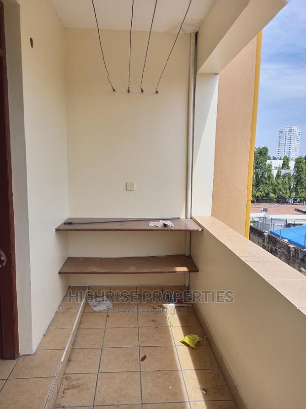 3bdrm Apartment in Kizingo for Rent - thumbnail 4