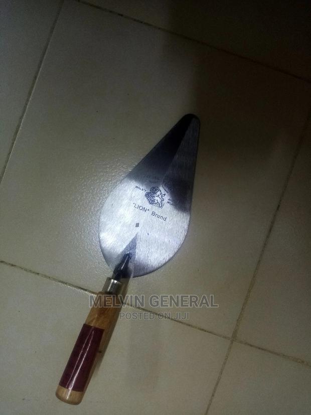 8"Wooden Handle Trowel - main view