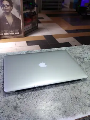 Laptop Apple MacBook Pro 2015 16GB Intel Core I7 SSD 512GB