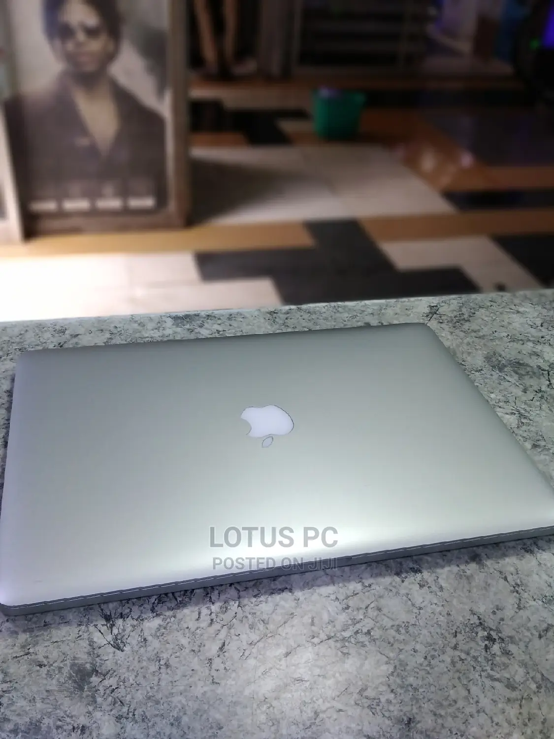 Laptop Apple MacBook Pro 16GB Intel Core I7 SSD 256GB