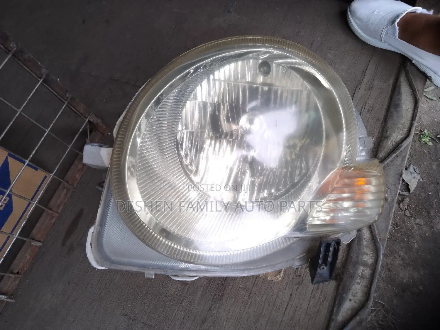 Sienta Headlight Xenon