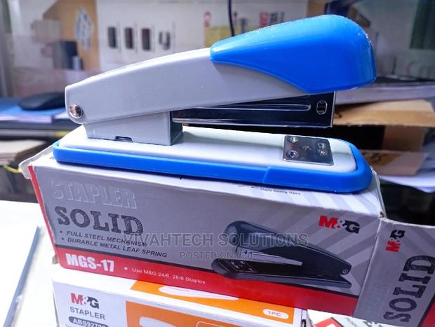M G Solid Stapler - main view