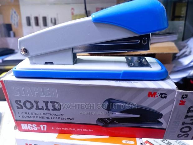 M G Solid Stapler - thumbnail 3