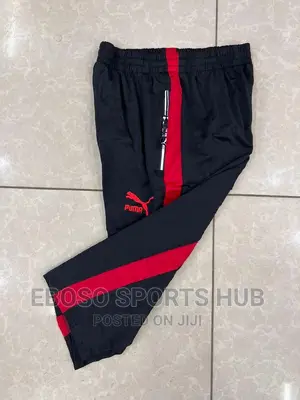 Tracksuit 1/3