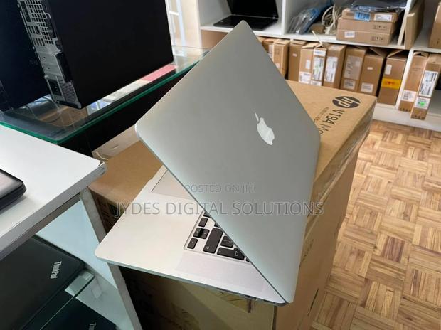 Laptop Apple MacBook Pro 8GB Intel Core I5 SSD 256GB - thumbnail 2