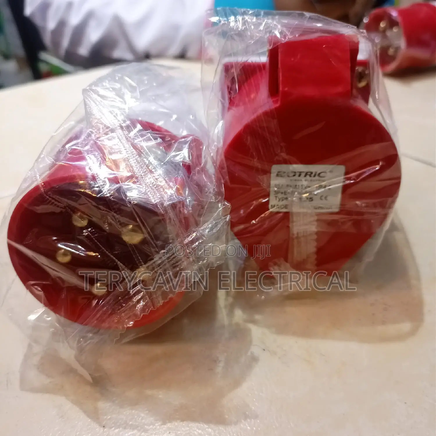 Industrial Socket 5 Pin 32amps