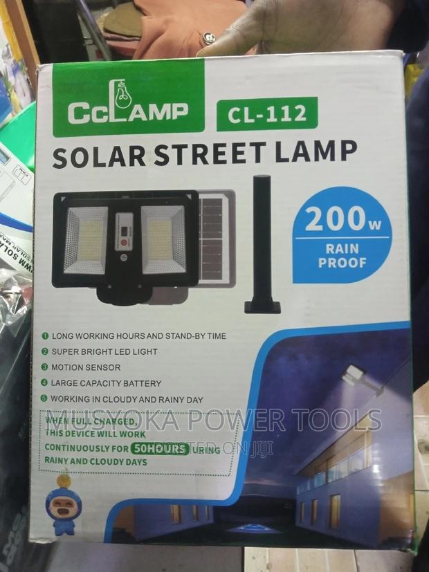 Security Solar Light With Motion and Darkness Sensor - thumbnail 4