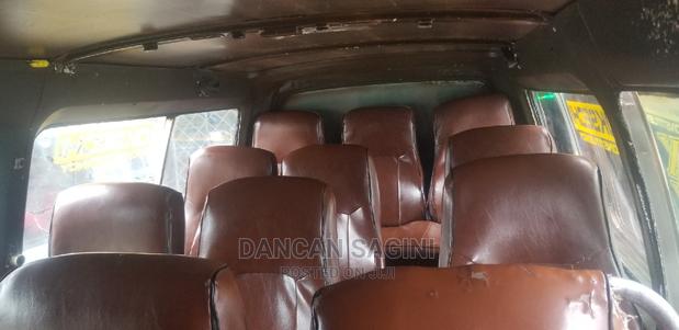 Nissan Caravan (Urvan) 2002 Beige - thumbnail 11