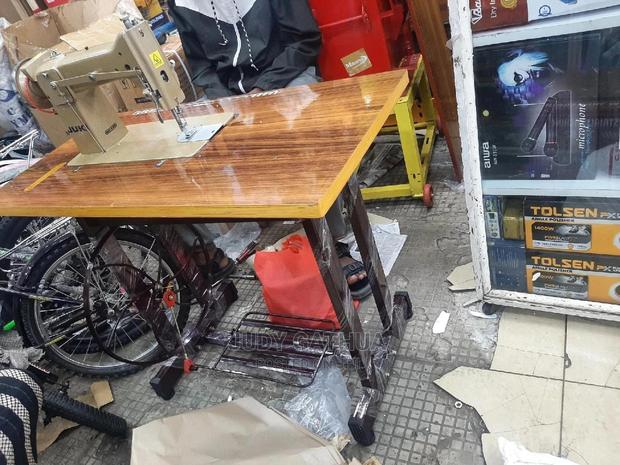 Juki With Standard Stand - main view