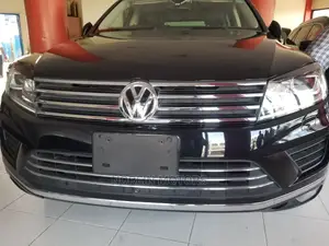 Volkswagen Touareg V6 Lux AWD 4MOTION 2015 Black
