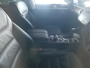 Volkswagen Touareg V6 Lux AWD 4MOTION 2015 Black