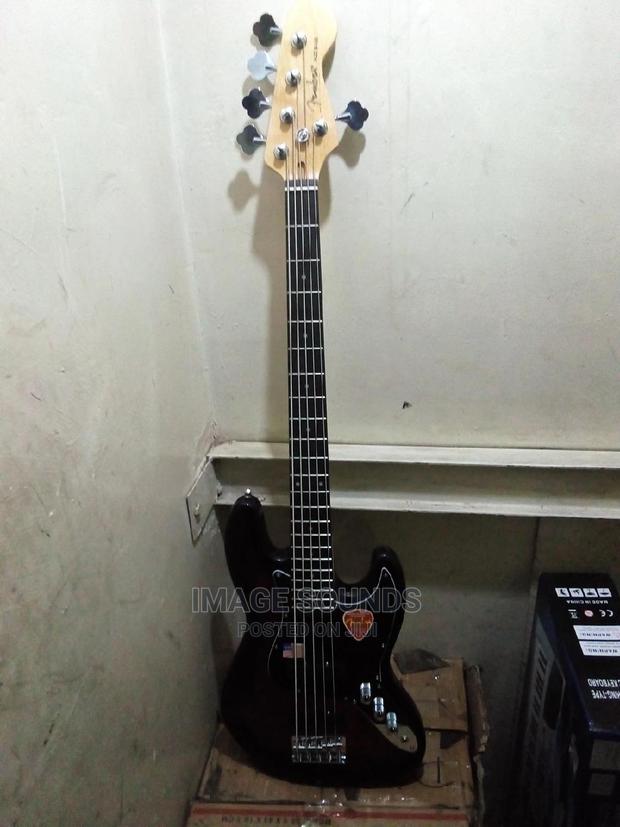 Bass Guitar 4 String, Fender - thumbnail 4
