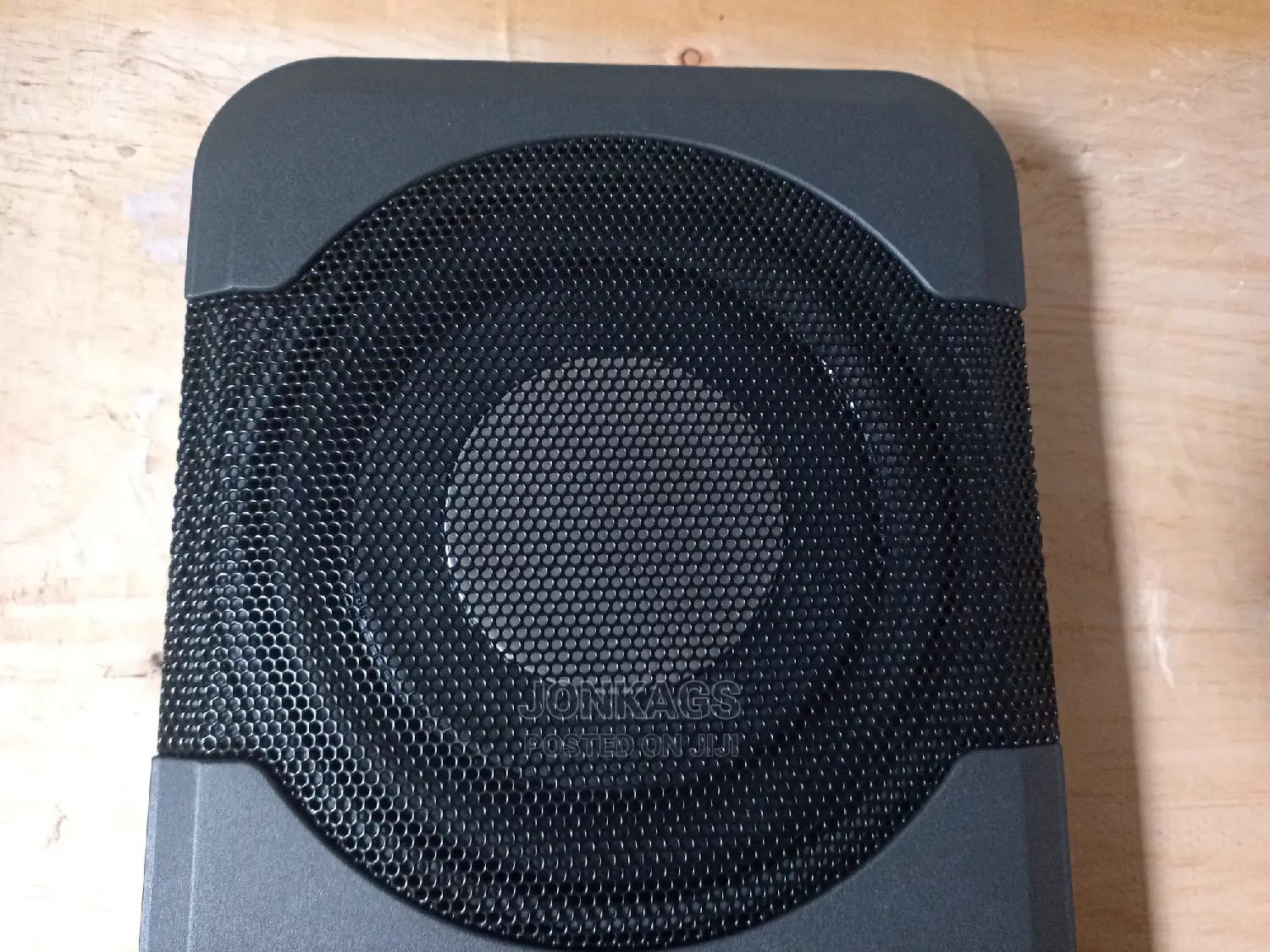 8 Inches Underseat Sub