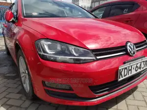 Volkswagen Golf 2015 Red