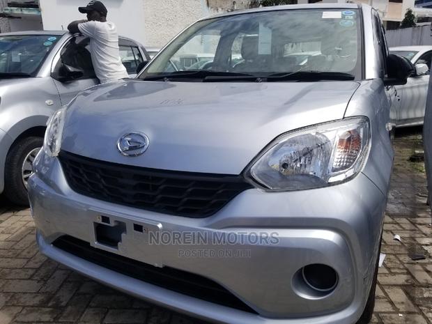Daihatsu Boon 2015 Silver - thumbnail 4