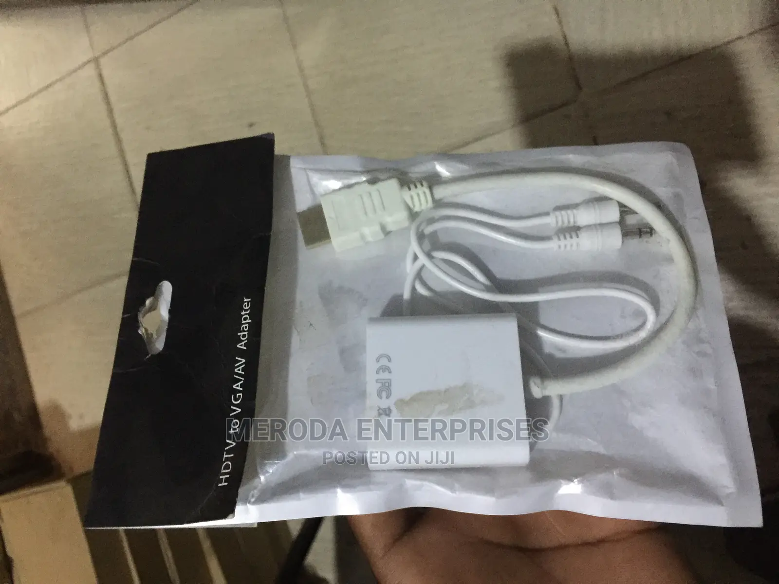 Hdtv to Vga/Av Adapter White