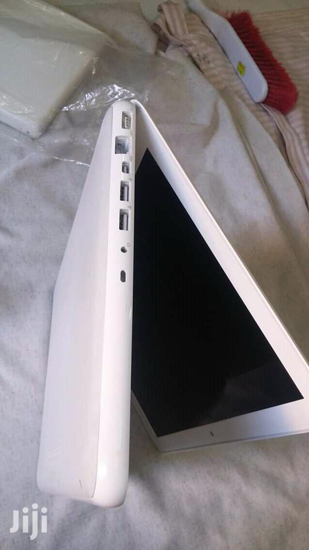 Laptop Apple MacBook 4GB Intel Core 2 Duo HDD 320GB