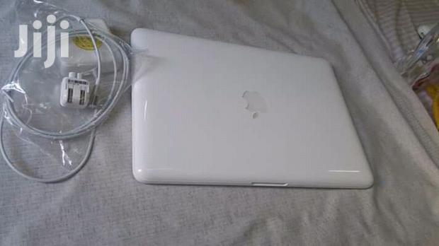 Laptop Apple MacBook 4GB Intel Core 2 Duo HDD 320GB