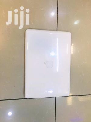 Laptop Apple MacBook 4GB Intel Core 2 Duo HDD 320GB