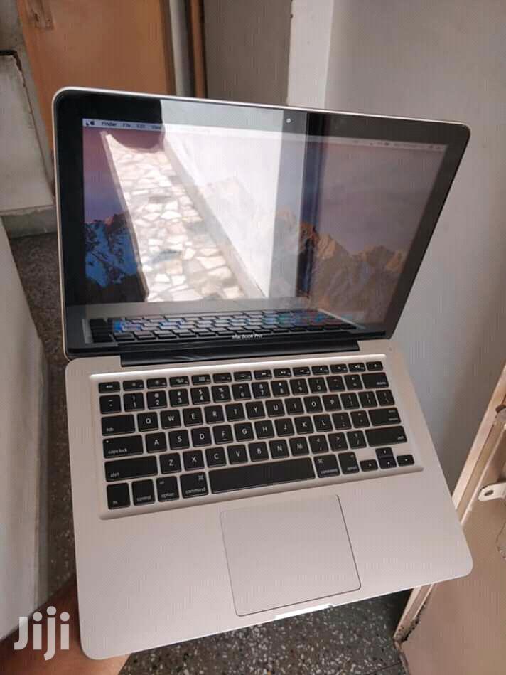 Laptop Apple MacBook Pro 4GB Intel Core i5 HDD 500GB