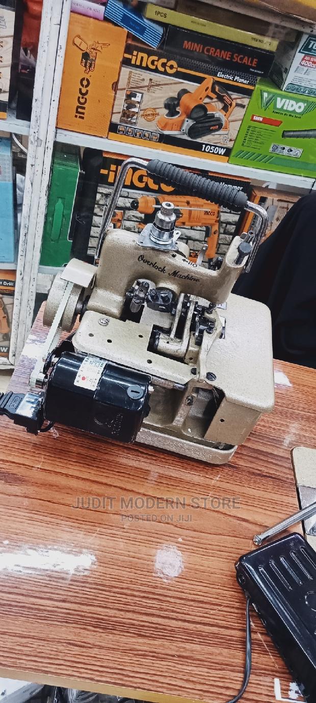 Overlock Sewing Machine With Motor