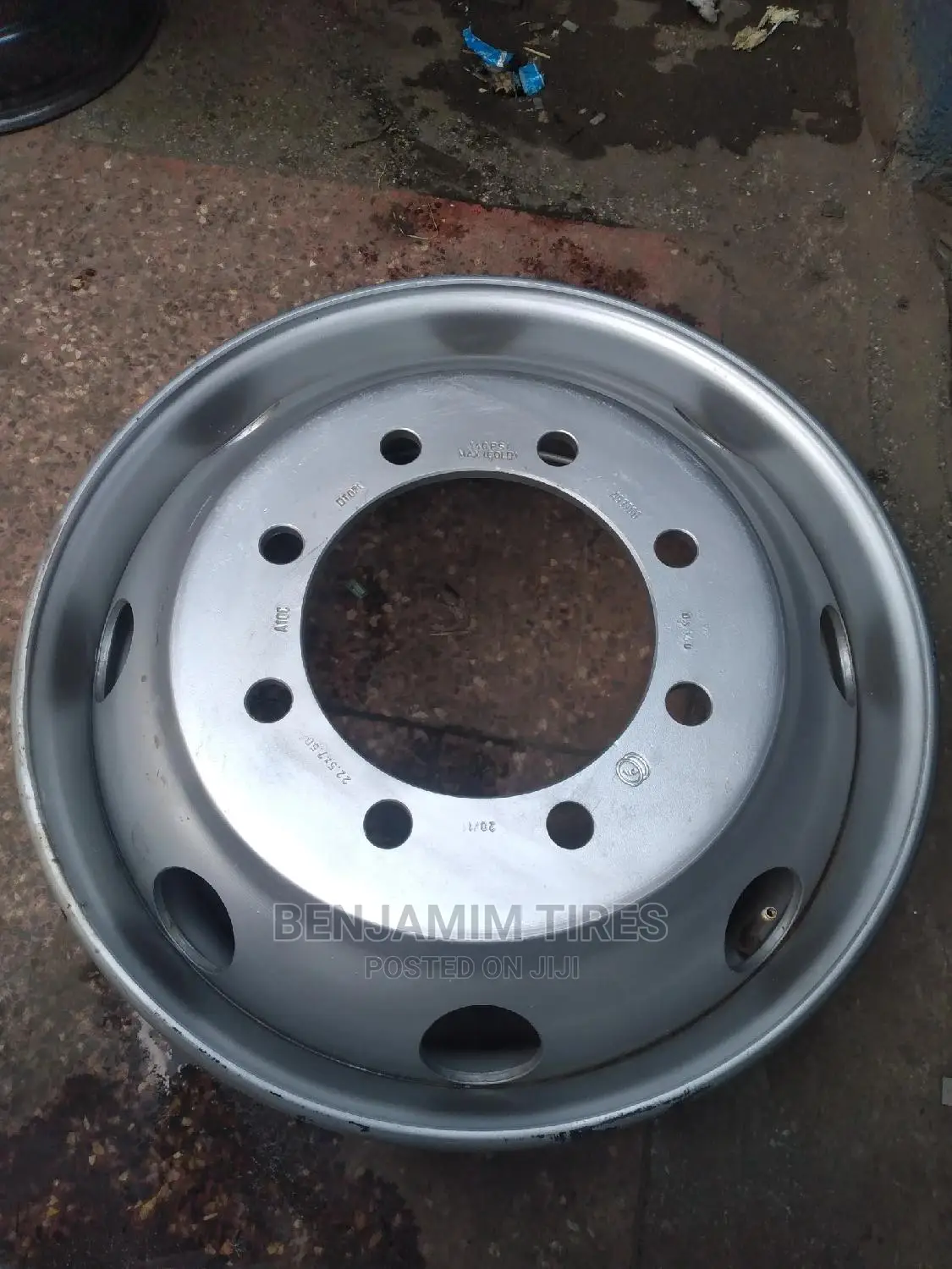 Original Rim Size 22.5 Tubeles for Fuso F1
