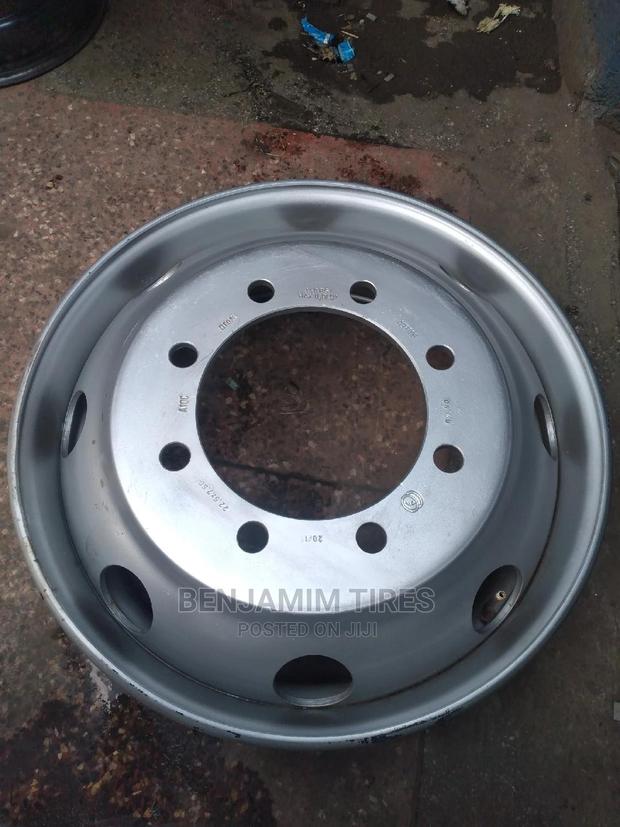 Original Rim Size 22.5 Tubeles for Fuso F1