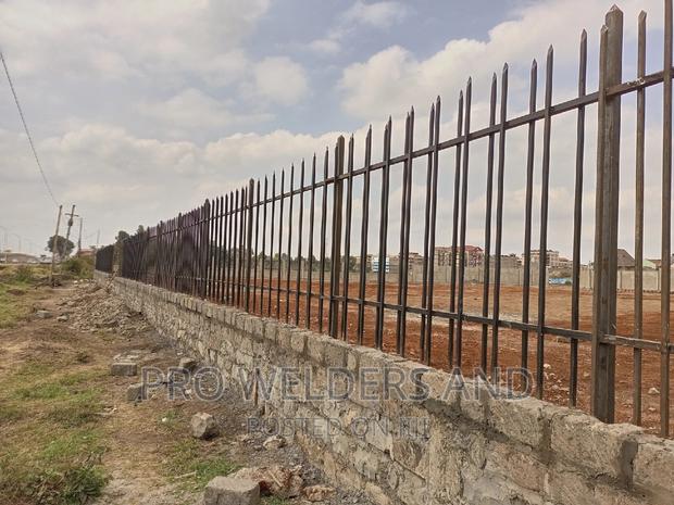 Steel Palisade Fencing - thumbnail 2