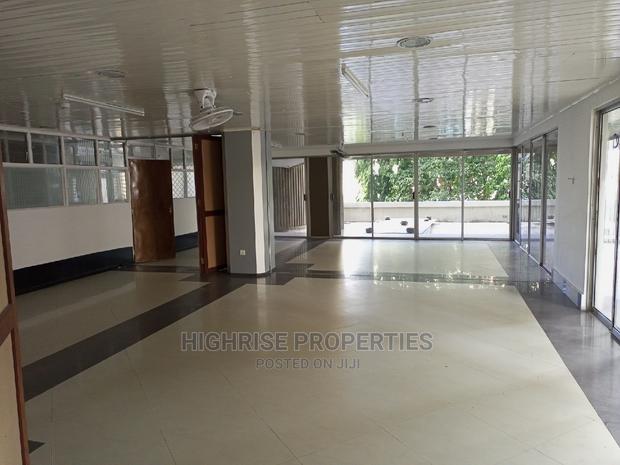 Fantastic 4000sq Ft Office Space - thumbnail 3