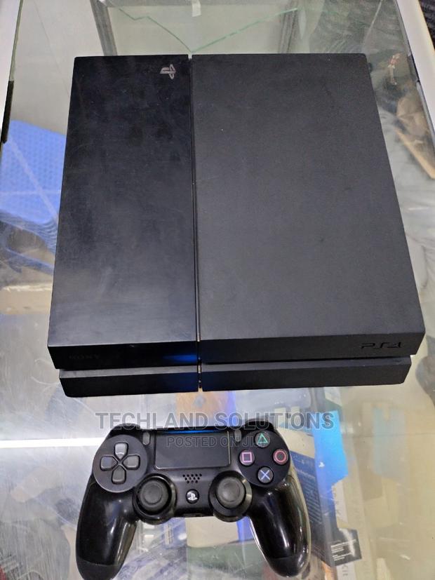 Playstation 4 , Used Ps4 - main view