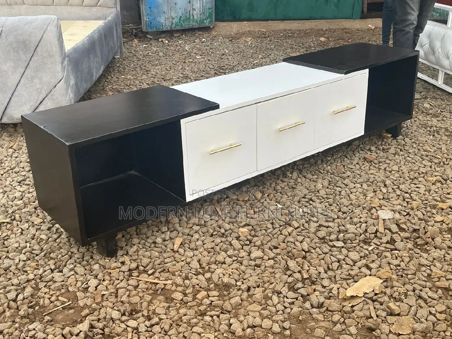 Tv Stand/Modern Tv Stand